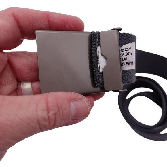 Under Armour Webbed Belt OSFM Gray Woven Canvas Military Style Adjustable Clasp - Picture 3 of 9
